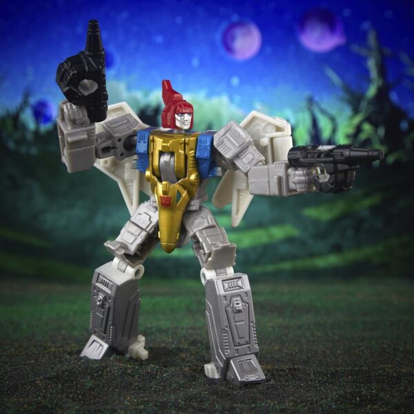 Transformers Legacy Evolution Core Dinobot Swoop Image  (15 of 98)